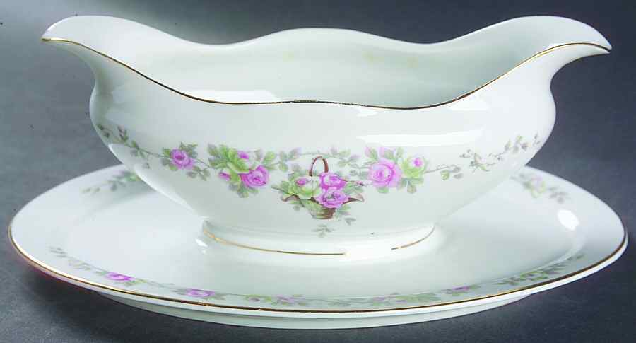 HC186 Gravy Boat with Attached Underplate by Heinrich - H&C-1