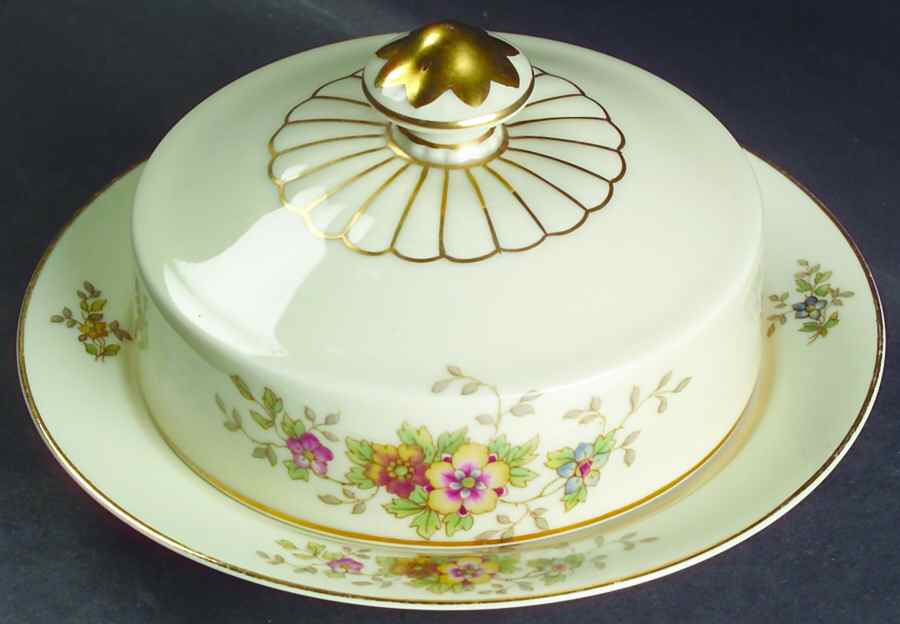 10816 Round Covered Butter by Heinrich - H&C-1