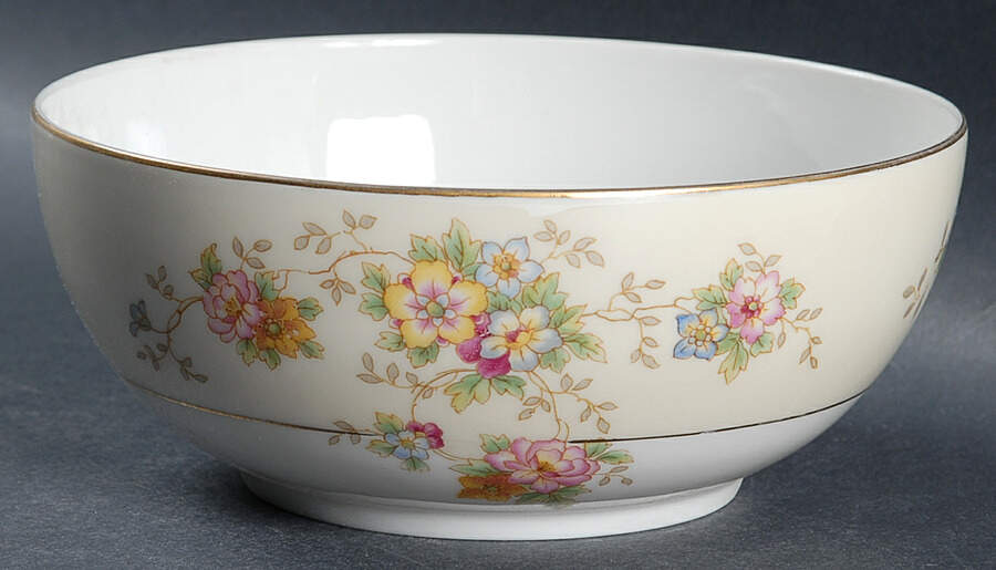 HC206 Cranberry Bowl by Heinrich - H&C-1