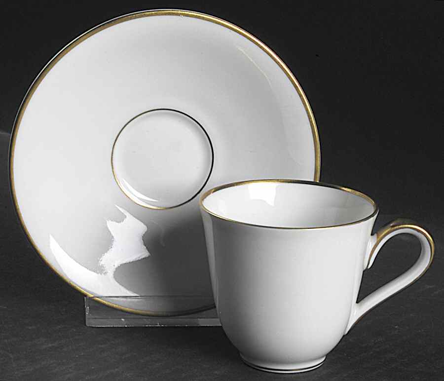 HC217 Flat Demitasse Cup & Saucer Set by Heinrich - H&C-1