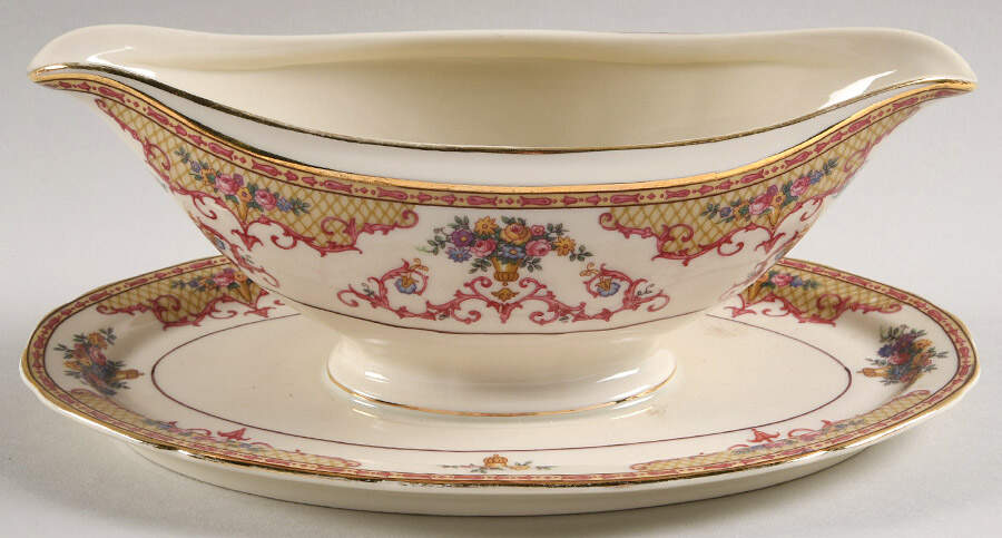 HC22 Gravy Boat with Attached Underplate by Heinrich - H&C-1