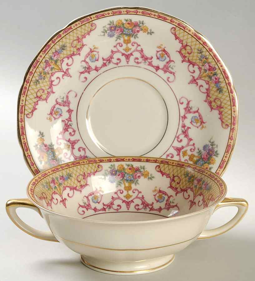 HC22 Footed Cream Soup Bowl & Saucer Set by Heinrich - H&C-1