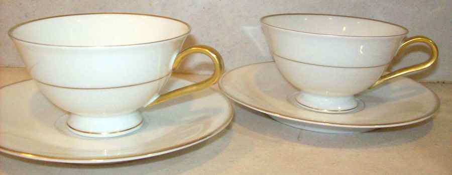 HC229 Footed Cup & Saucer Set by Heinrich - H&C-1
