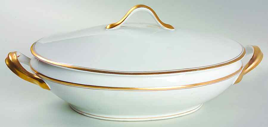 HC235 Oval Covered Vegetable by Heinrich - H&C-1