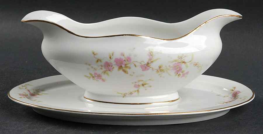 HC24 Gravy Boat with Attached Underplate by Heinrich - H&C-1