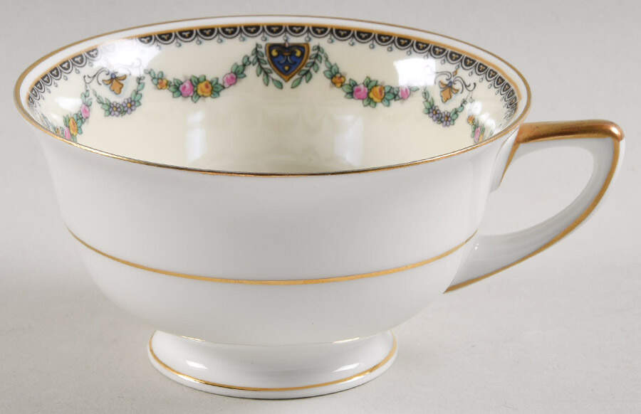 HC250 Footed Cup by Heinrich - H&C-1
