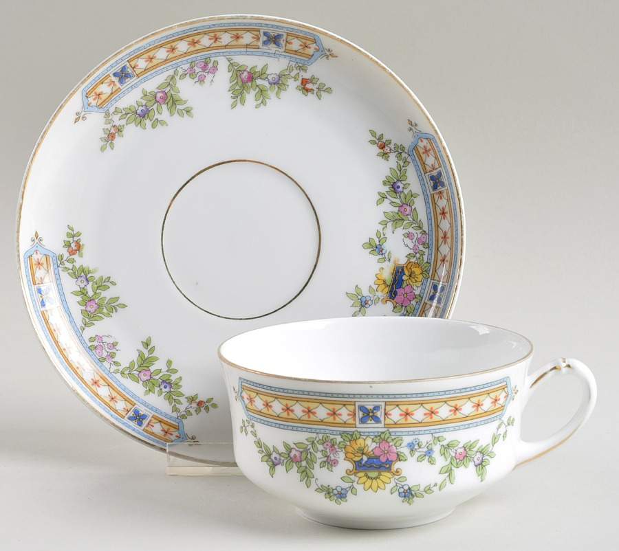 10899 Oversized Cup & Saucer Set by Heinrich - H&C-1