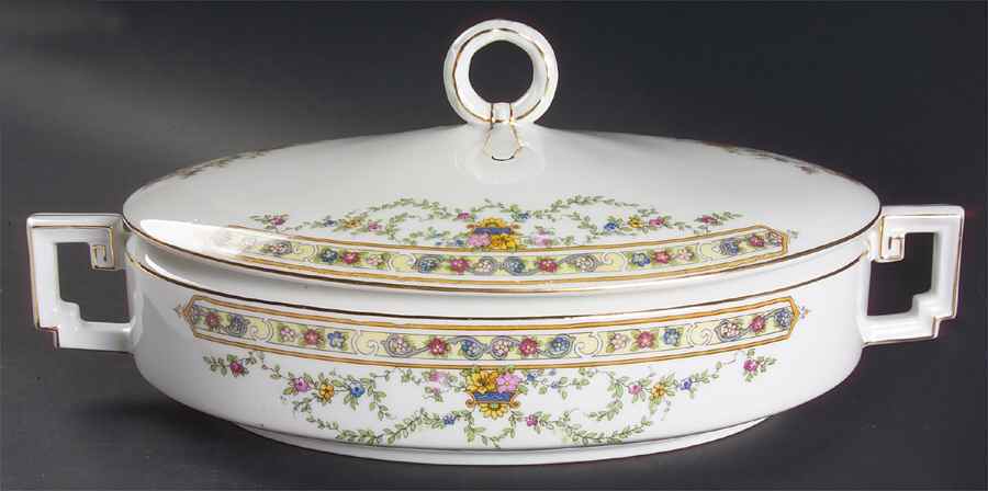HC26 Oval Covered Vegetable by Heinrich - H&C-1