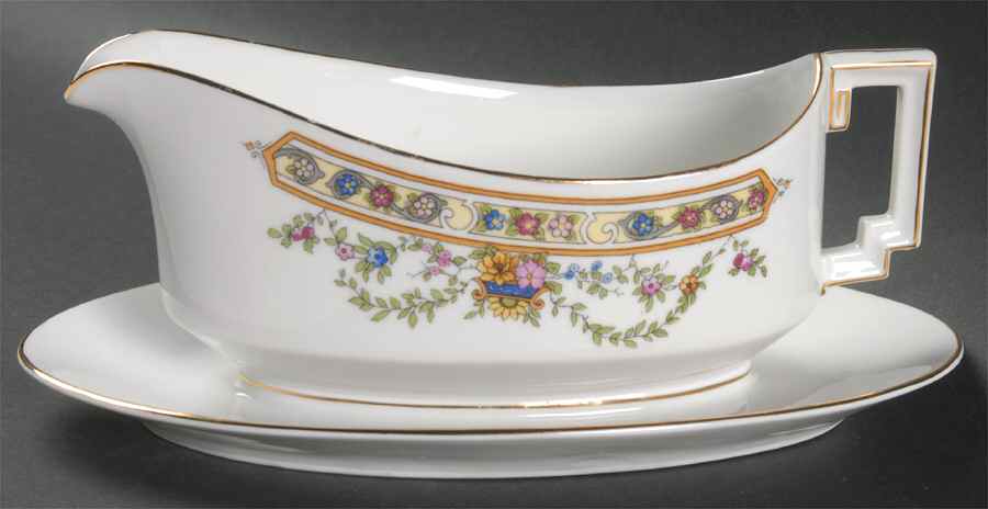 HC26 Gravy Boat with Attached Underplate by Heinrich - H&C-1