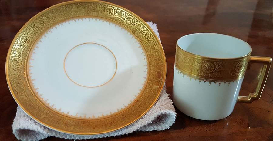 HC262 Flat Demitasse Cup & Saucer Set by Heinrich - H&C-1