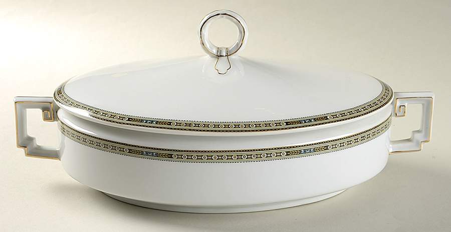 HC281 Oval Covered Vegetable by Heinrich - H&C-1
