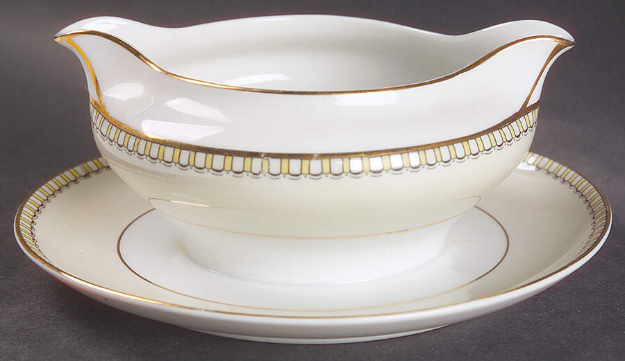 HC287 Gravy Boat with Attached Underplate by Heinrich - H&C-1
