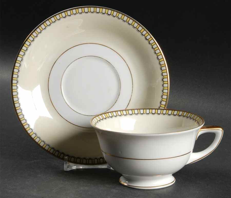 HC287 Footed Cup & Saucer Set by Heinrich - H&C-1