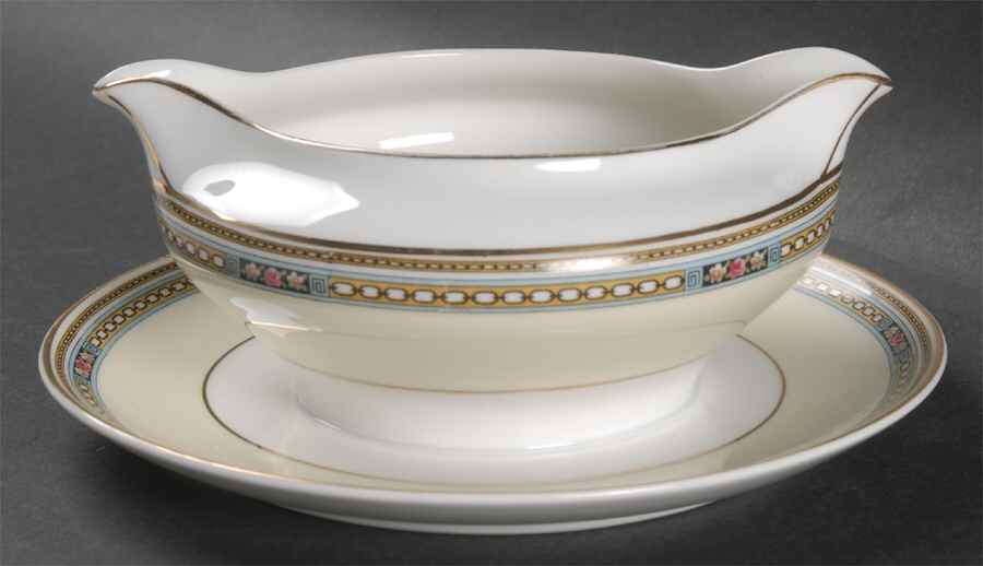 12945 Gravy Boat with Attached Underplate by Heinrich - H&C-1