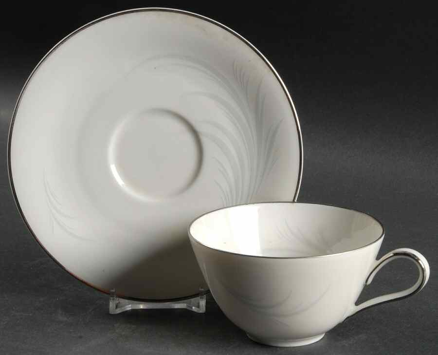 19307 Flat Cup & Saucer Set by Heinrich - H&C-1