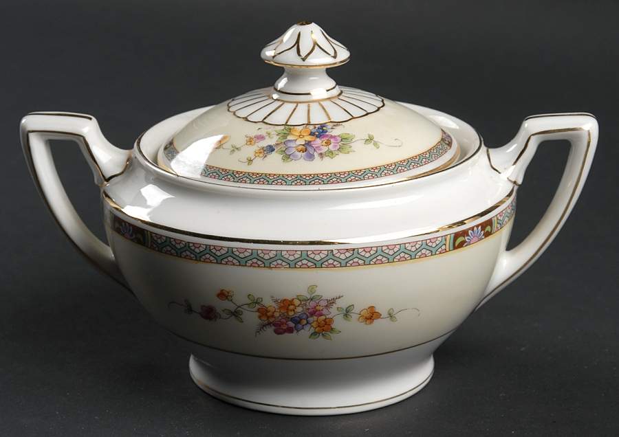 11044 Sugar Bowl & Lid by Heinrich - H&C-1