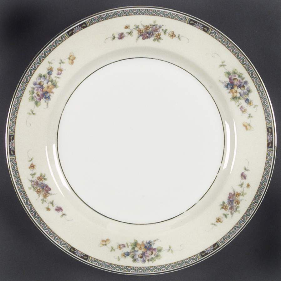 11044 Dinner Plate by Heinrich - H&C-1