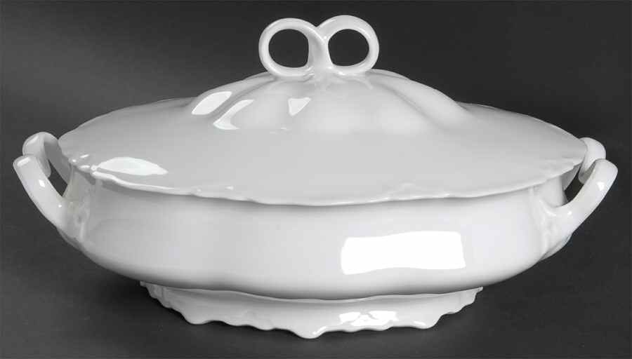 HC396 Oval Covered Vegetable by Heinrich - H&C-1