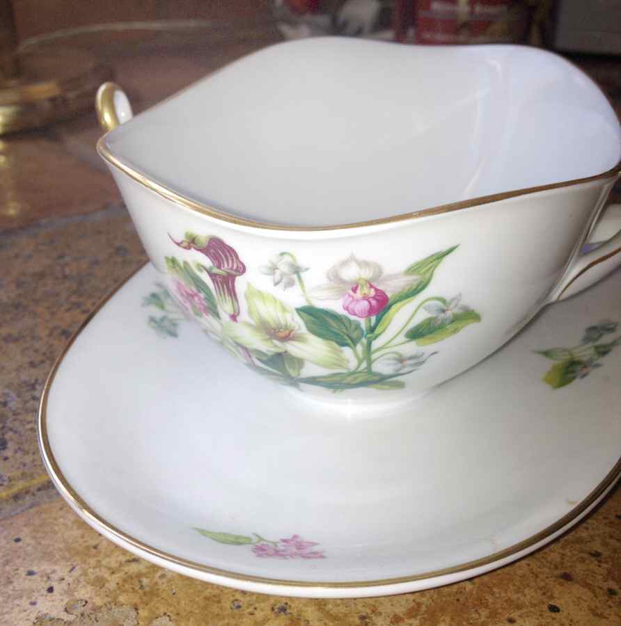 16637 Gravy Boat with Attached Underplate by Heinrich - H&C-1