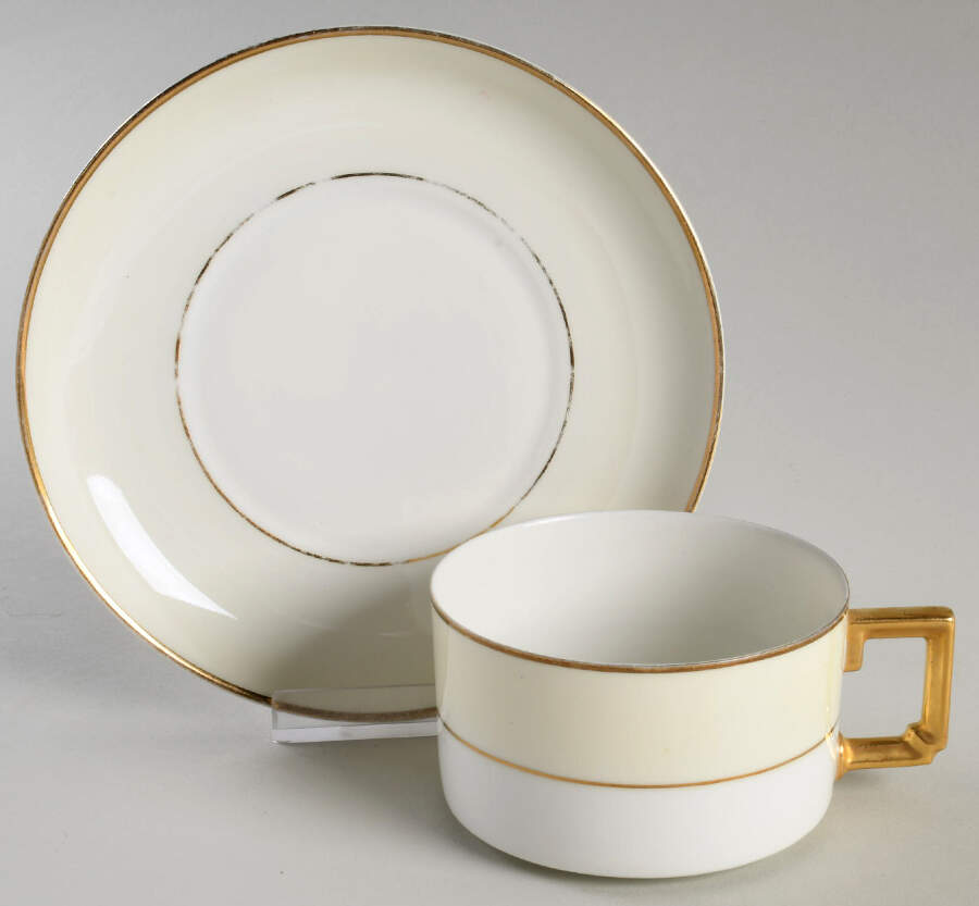 HC407 Flat Cup & Saucer Set by Heinrich - H&C-1