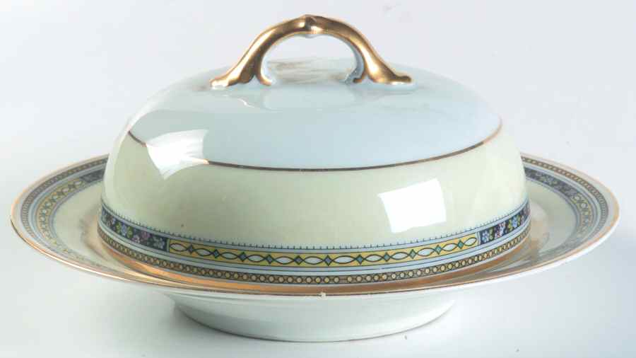 11649 Round Covered Butter by Heinrich - H&C-1
