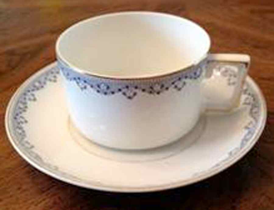 HC440 Flat Cup & Saucer Set by Heinrich - H&C-1