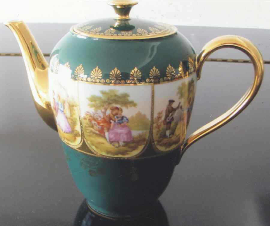 Love Story Coffee Pot & Lid by Heinrich - H&C-1