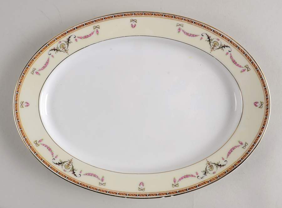 HC481 (Cream Rim, White Center) 12" Oval Serving Platter by Heinrich - H&C-1