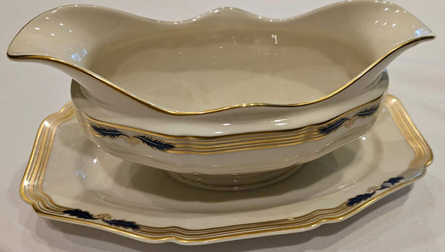 12952 Gravy Boat with Attached Underplate by Heinrich - H&C-1