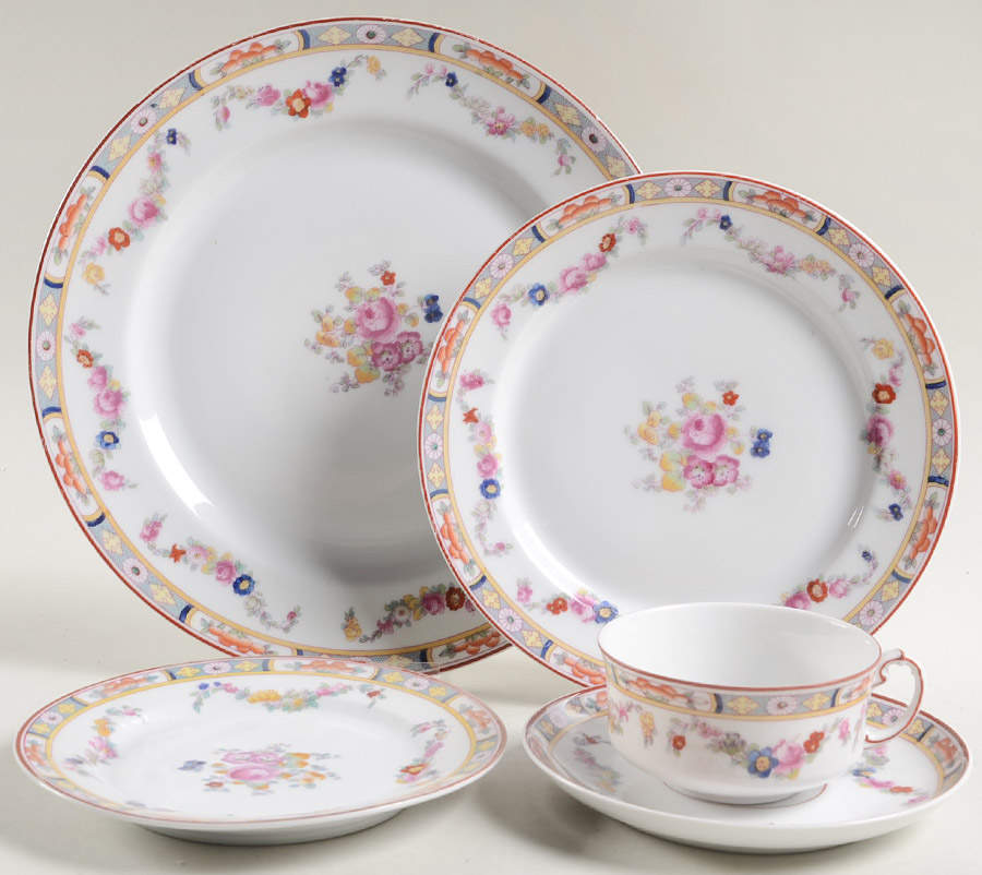 HC7 5 Piece Place Setting by Heinrich - H&C-1