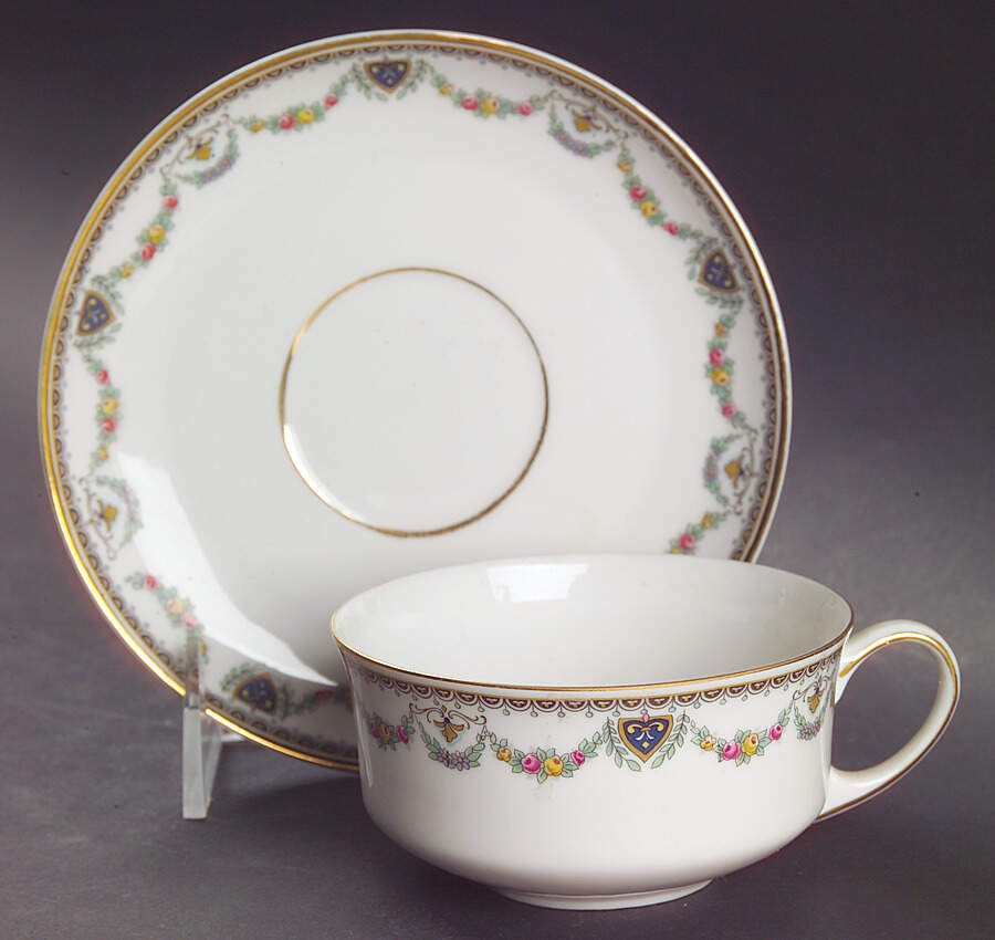 HC86 Flat Cup & Saucer Set by Heinrich - H&C-1