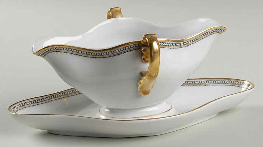HC9 Gravy Boat with Attached Underplate by Heinrich - H&C-1