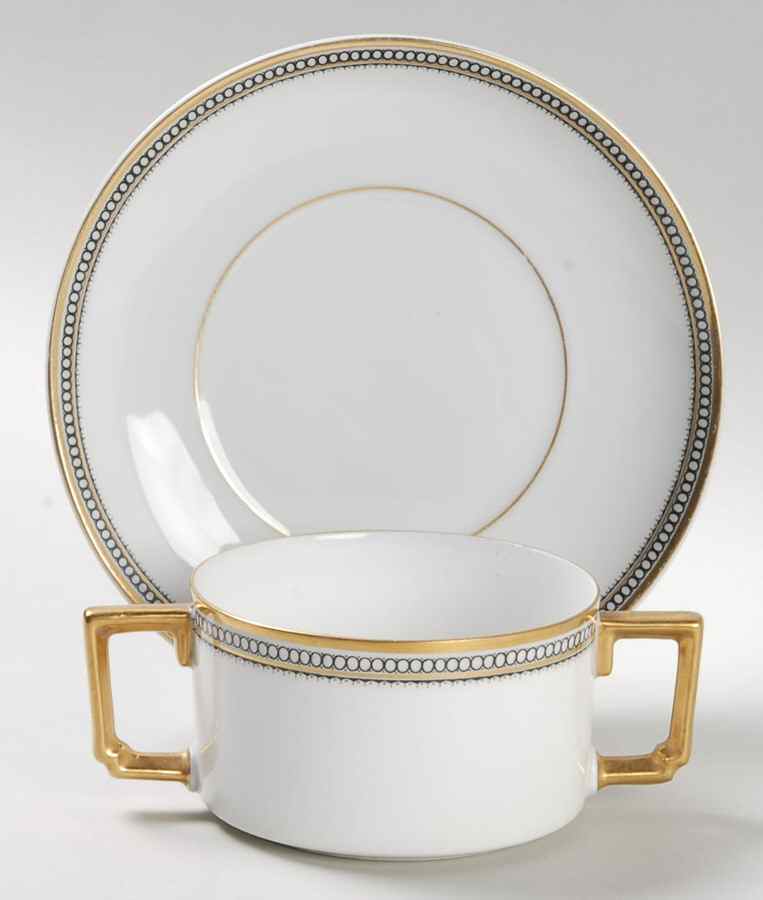 HC9 Flat Bouillon Cup & Saucer by Heinrich - H&C-1