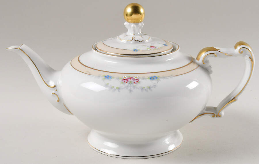 Josephine Teapot & Lid by Heinrich - H&C-1