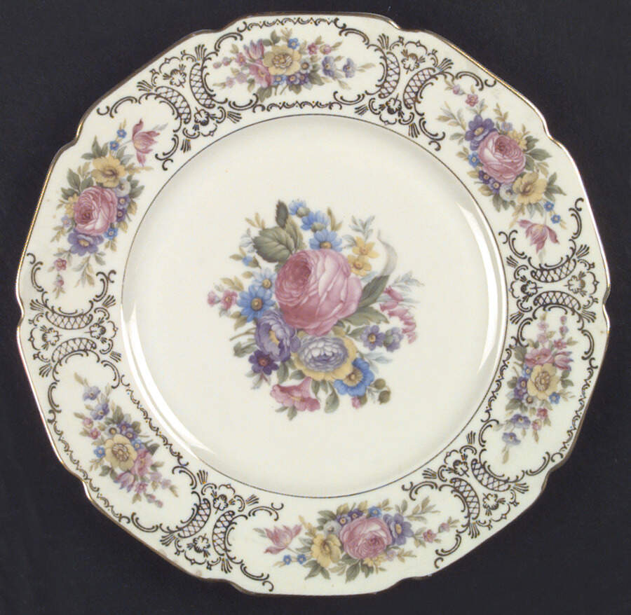 Lady Louise Dinner Plate by Heinrich - H&C-1