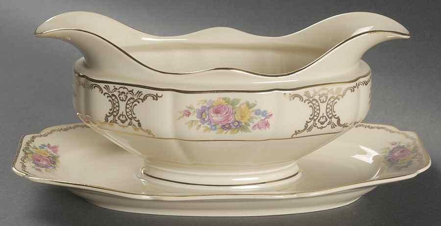 Lady Louise Gravy Boat with Attached Underplate by Heinrich - H&C-1