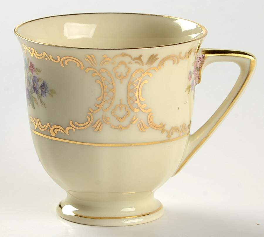 Lady Louise Footed Demitasse Cup by Heinrich - H&C-1