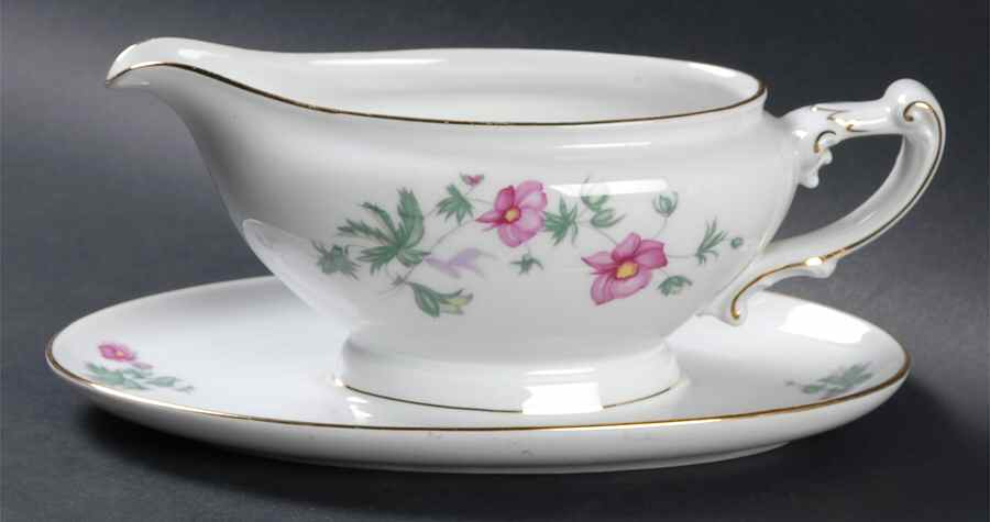 Le Printemps Gravy Boat with Attached Underplate by Heinrich - H&C-1