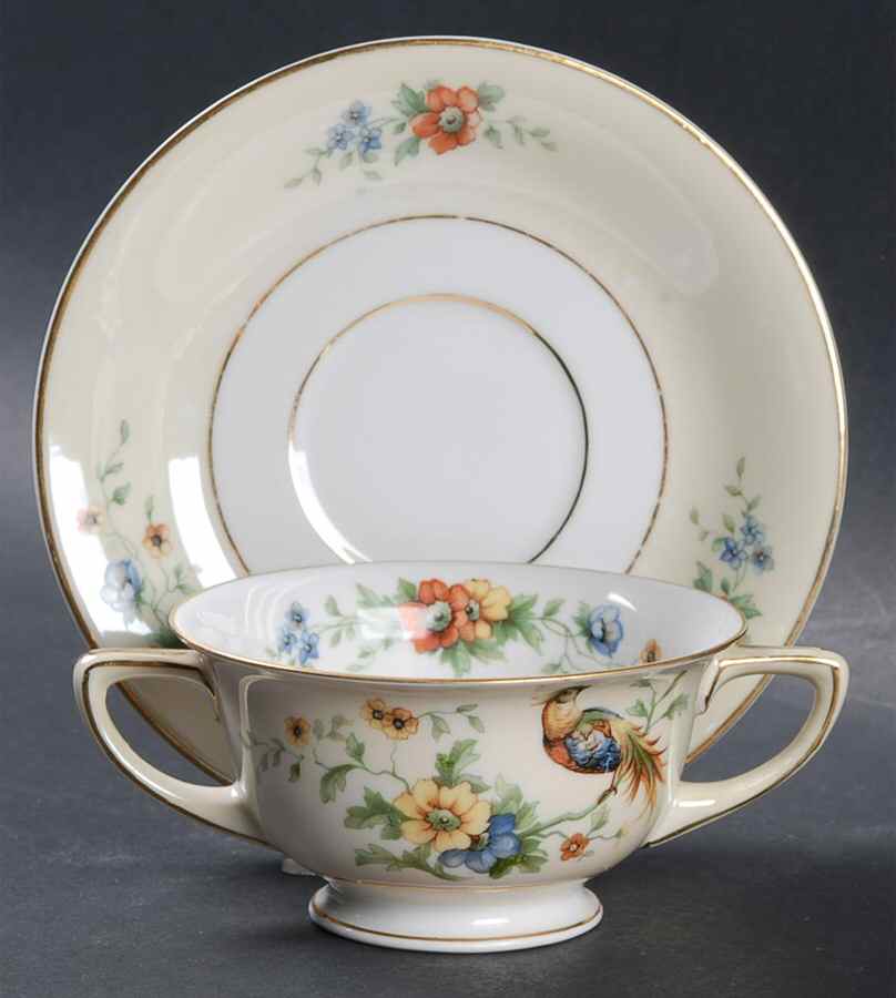 Lorraine Footed Bouillon Cup & Saucer by Heinrich - H&C-1