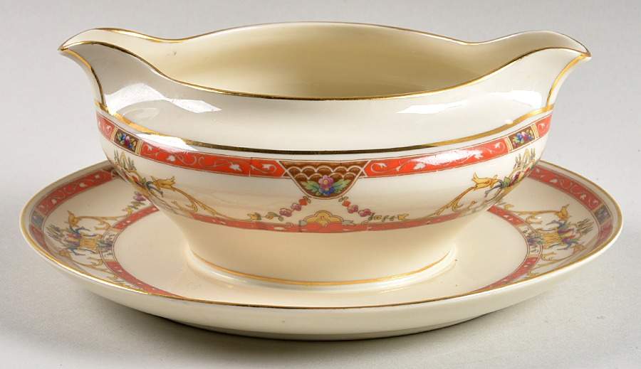 Maurice Gravy Boat with Attached Underplate by Heinrich - H&C-1