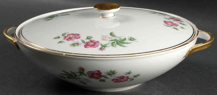Montrose Round Covered Vegetable by Heinrich - H&C-1