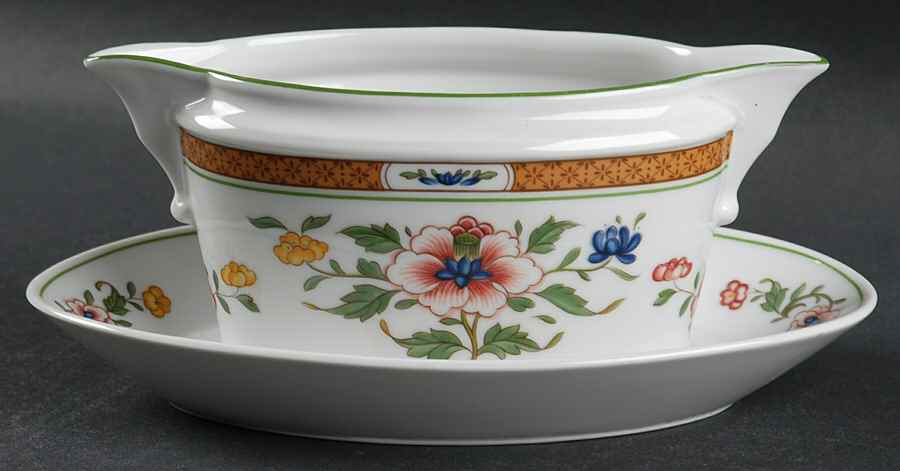 Parnass Gravy Boat with Attached Underplate by Heinrich - H&C-1
