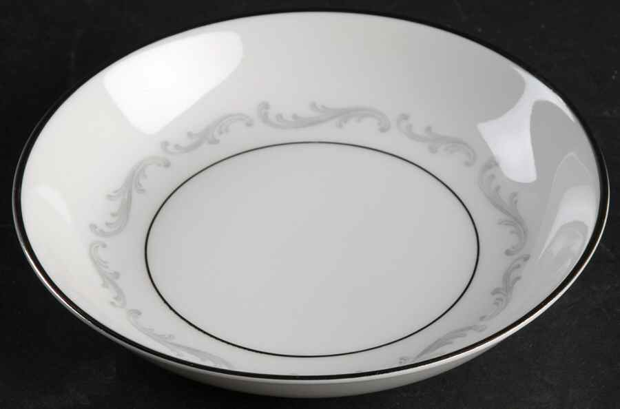 Platinum Arc Fruit/Dessert (Sauce) Bowl by Heinrich - H&C-1