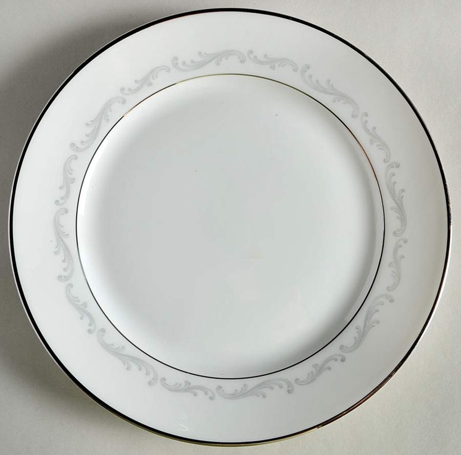 Platinum Arc Salad Plate by Heinrich - H&C-1