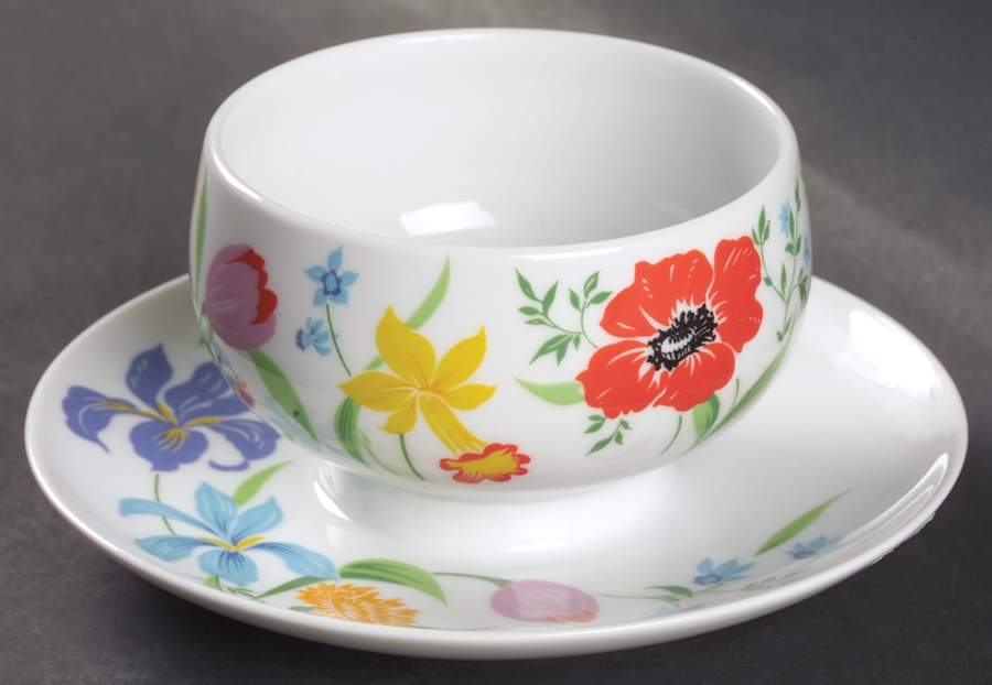Primavera Gravy Boat with Attached Underplate by Heinrich - H&C-1