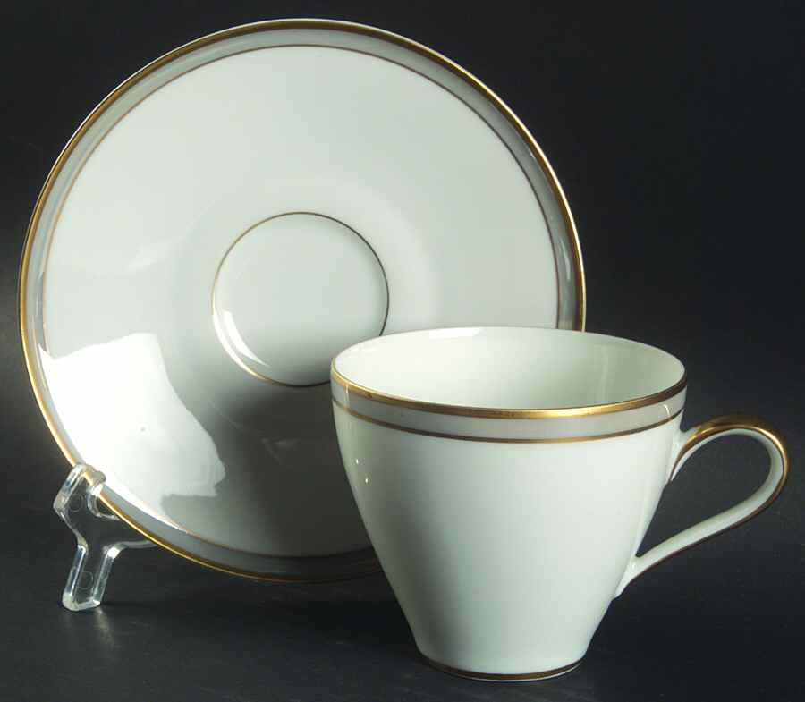 Prominenz Flat Cup & Saucer Set by Heinrich - H&C-1