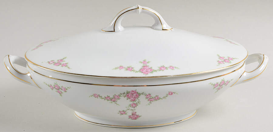 Rosalinda Oval Covered Vegetable by Heinrich - H&C-1