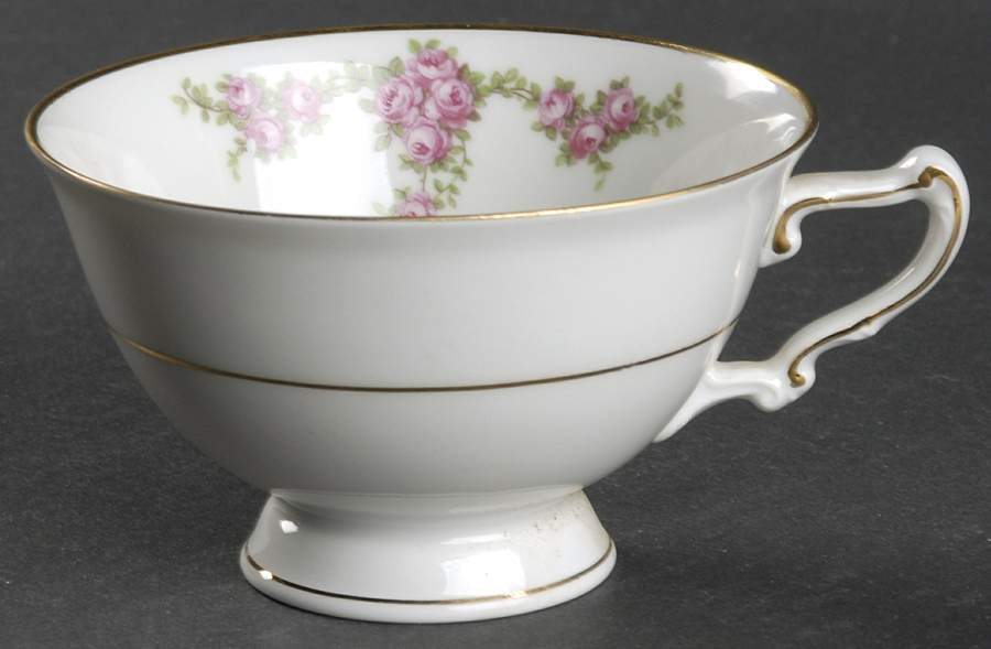 Rosalinda Footed Cup by Heinrich - H&C-1