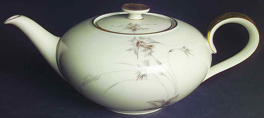 Sepia (Ivory, Gold Trim) Teapot & Lid by Heinrich - H&C-1