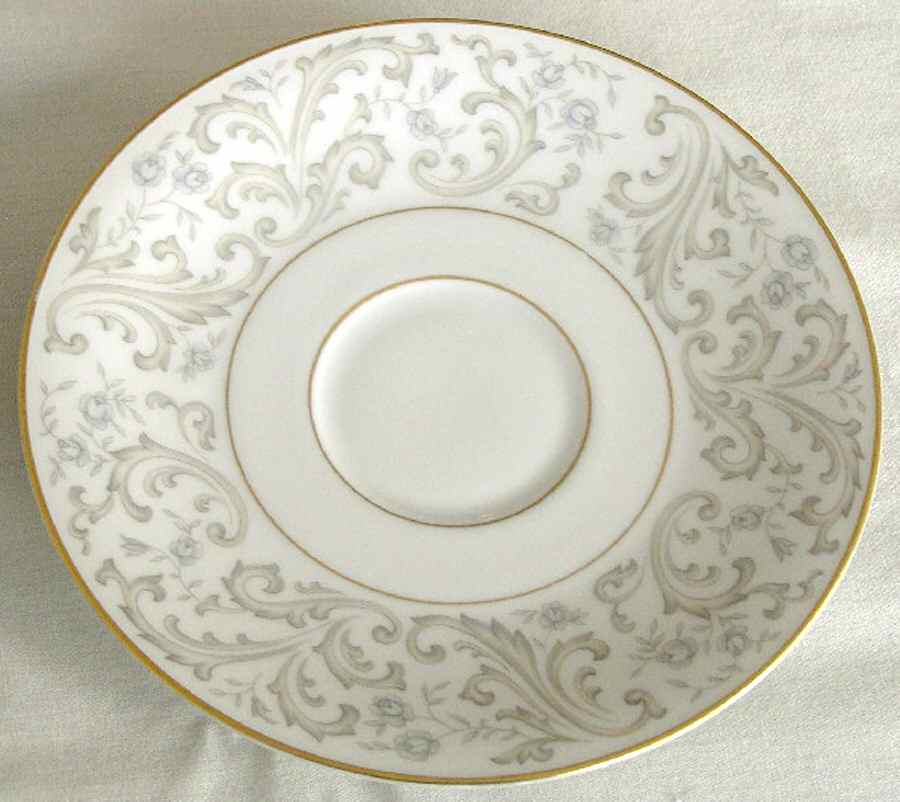Serenade Saucer by Heinrich - H&C-1